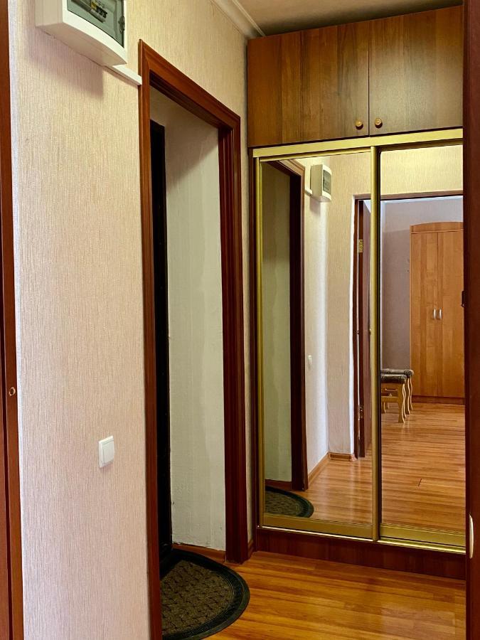 Квартира 1-Комнатная - До Моря 2 Мин - В Центре Σουχούμι Εξωτερικό φωτογραφία